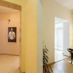 біля площі ринок Апартаменты *