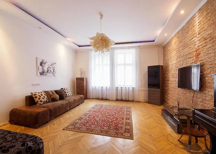 біля площі ринок 아파트