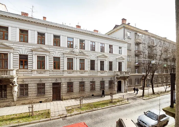 біля площі ринок Διαμέρισμα Λβιβ